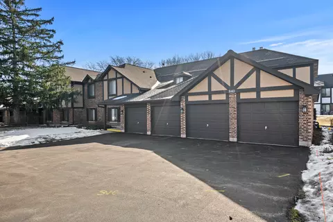 Exterior - 840 Sheldon Ct #B, Wheaton, IL 60189 photo 2 of 4