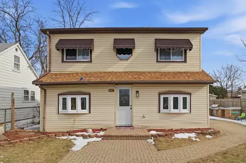 4815 S Lotus Ave, Chicago, IL 60638
