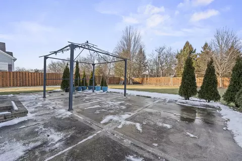 Exterior - 2022 Torino Dr, Elgin, IL 60123 photo 3 of 8