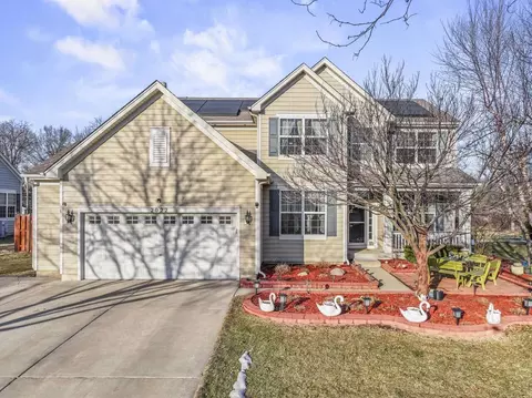 Exterior - 2022 Torino Dr, Elgin, IL 60123 photo 7 of 8