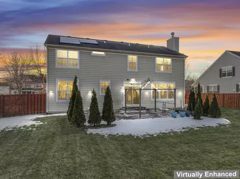 Exterior - 2022 Torino Dr, Elgin, IL 60123 photo 5 of 8