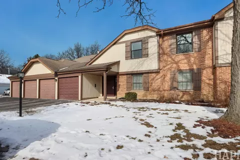 1232 Plum Tree Ct #A2, Schaumburg, IL 60193