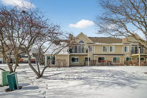 Exterior - 1643 Colfax Ct #4, Bartlett, IL 60103 photo 4 of 4