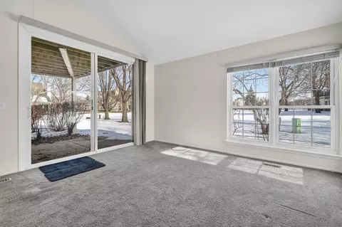 Living - 1643 Colfax Ct #4, Bartlett, IL 60103 photo 1 of 1