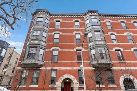 1051 W Barry Ave #2W, Chicago, IL 60657