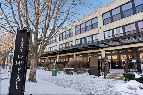 1033 W 14th Pl #236, Chicago, IL 60608