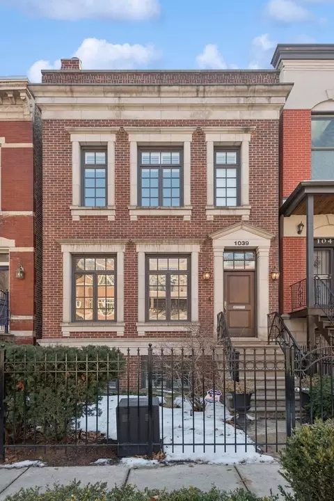 1039 W Altgeld St, Chicago, IL 60614