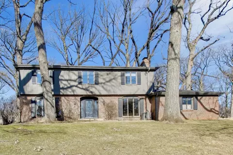 26 W548 Prairie Ave, Winfield, IL 60190