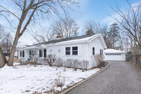 510 S President St, Wheaton, IL 60187