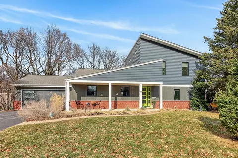 1002 Longmeadow Ln, Western Springs, IL 60558