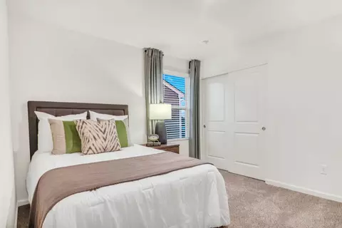 Bedroom - 407 Conover Dr, Joliet, IL 60436 photo 1 of 4