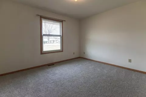 Bedroom - 484 W 3rd St, Braidwood, IL 60408 photo 3 of 3