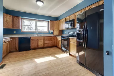 Kitchen - 484 W 3rd St, Braidwood, IL 60408 photo 1 of 2