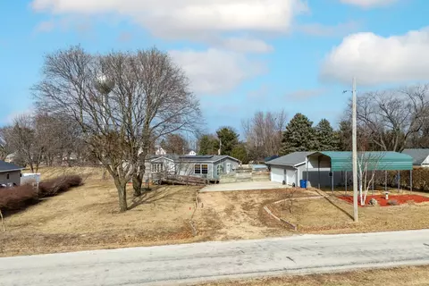 View/Area - 524 6th St, Andover, IL 61233 photo 3 of 5