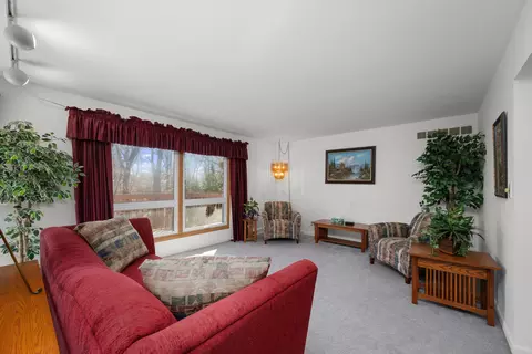 Living - 3709 9th Ave, Moline, IL 61265 photo 6 of 7