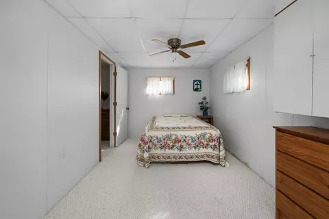 Bedroom - 3709 9th Ave, Moline, IL 61265 photo 3 of 7