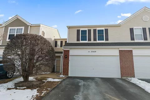 25029 Clare Cir, Manhattan, IL 60442