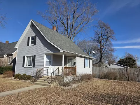 312 N Center Ave, Bradley, IL 60915