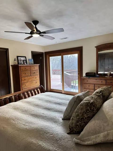 11 Marty Ln, Macomb, IL 61455 photo 9