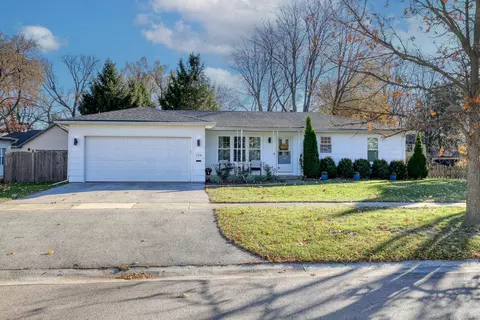 724 S Jefferson St, Batavia, IL 60510
