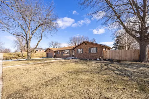 Exterior - 85 Carriage Dr, Morris, IL 60450 photo 5 of 8