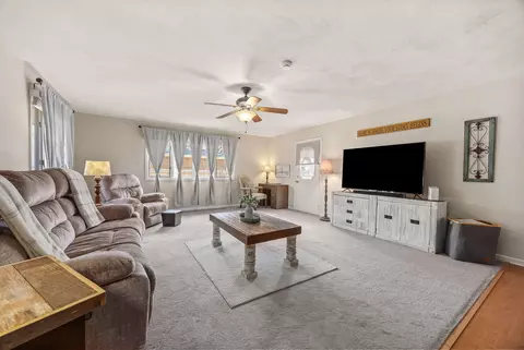 Living - 85 Carriage Dr, Morris, IL 60450 photo 1 of 2