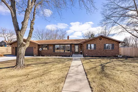 Exterior - 85 Carriage Dr, Morris, IL 60450 photo 2 of 8