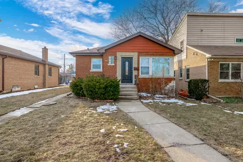 7444 Keeler Ave, Skokie, IL 60076