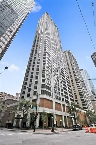 400 E Ohio St #4303, Chicago, IL 60611