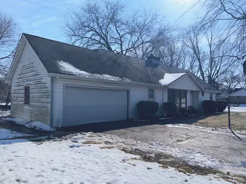 44 Strasma West Dr, Kankakee, IL 60901 photo 4