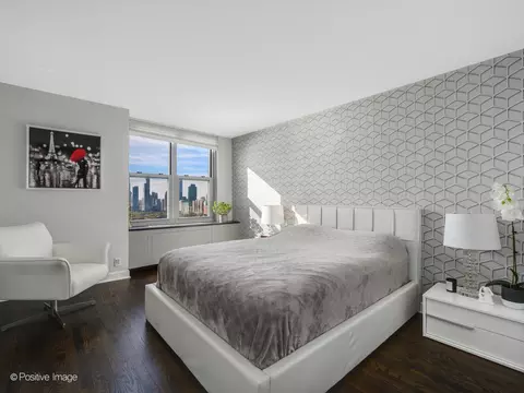 Bedroom - 400 E Randolph St #3715, Chicago, IL 60601 photo 1 of 1