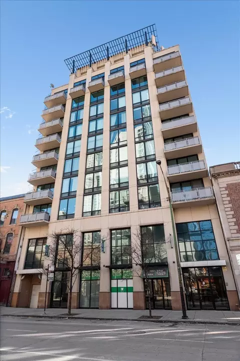 744 N Clark St #1001, Chicago, IL 60610
