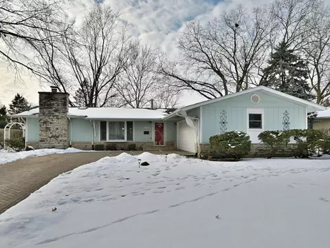 6800 Valley View Dr, Downers Grove, IL 60516