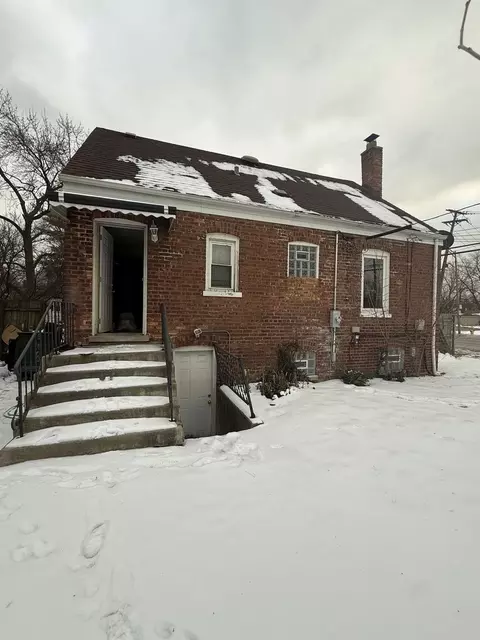200 E 141st St, Dolton, IL 60419