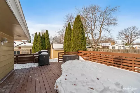 Exterior - Undisclosed, Aurora, IL 60506 photo 2 of 3