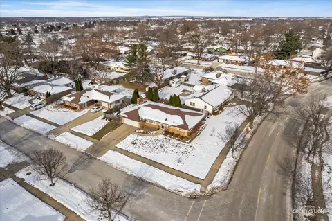 View/Area - Undisclosed, Aurora, IL 60506 photo 2 of 4