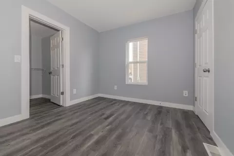Bedroom - 689 E Bluff St, Marseilles, IL 61341 photo 4 of 5