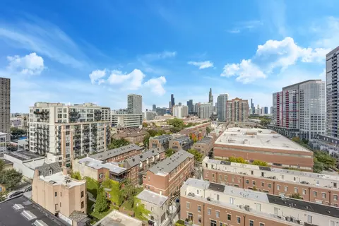 View/Area - 320 E 21st St #504, Chicago, IL 60616 photo 2 of 2