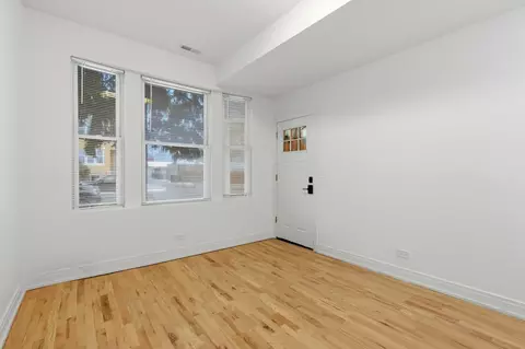 Living - 4444 S Campbell Ave, Chicago, IL 60632 photo 2 of 4