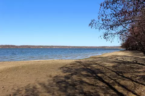 5751 White Pigeon Rd, Weldon, IL 61882 photo 25