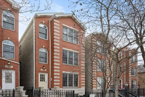 1449 W Walton St #2, Chicago, IL 60642
