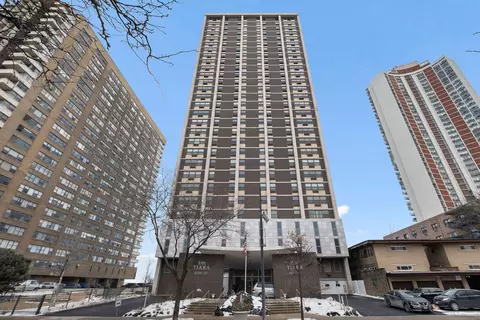 6147 N Sheridan Rd #5B, Chicago, IL 60660
