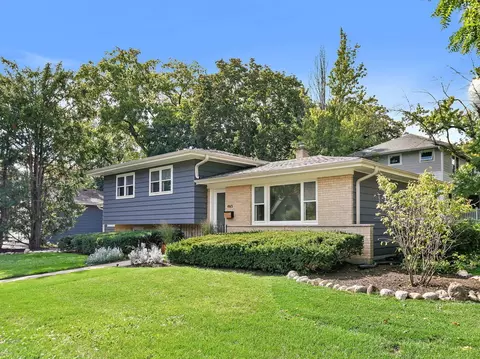 465 Cottage Ave, Glen Ellyn, IL 60137