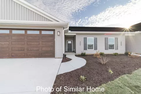 443 N 2nd Ave, Eldridge, IA 52748