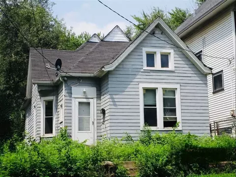 1619 S Faraday Ave, Peoria, IL 61605