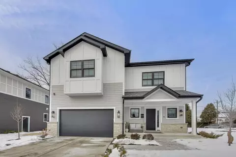 7301 Ponto Ct, Morton Grove, IL 60053