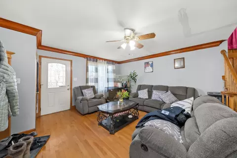 Living - 5350 S 73rd Ave, Summit, IL 60501 photo 1 of 3