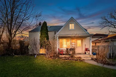 Exterior - 5350 S 73rd Ave, Summit, IL 60501 photo 2 of 4