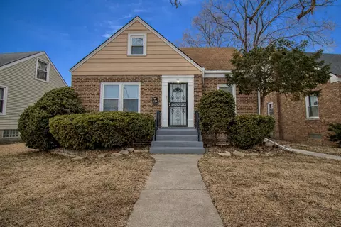 212 E 142nd Pl, Dolton, IL 60419