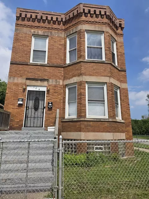 124 E 110th St, Chicago, IL 60628